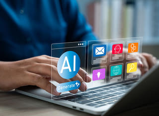 Kriptopiaci kezdő, aki az AI-vezérelt automatikus kereskedés alapjaival ismerkedik